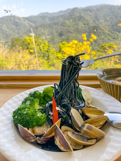 祥之飛去新竹橫山景點｜大山背全新開幕不到半年的無敵視野景觀咖啡廳「日木花園」