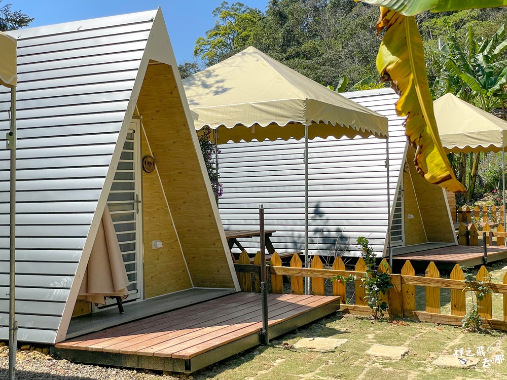 祥之飛去新竹橫山景點｜森林系的咖啡廳結合露營小木屋.森林小徑踏踏溪水「藍月山谷」