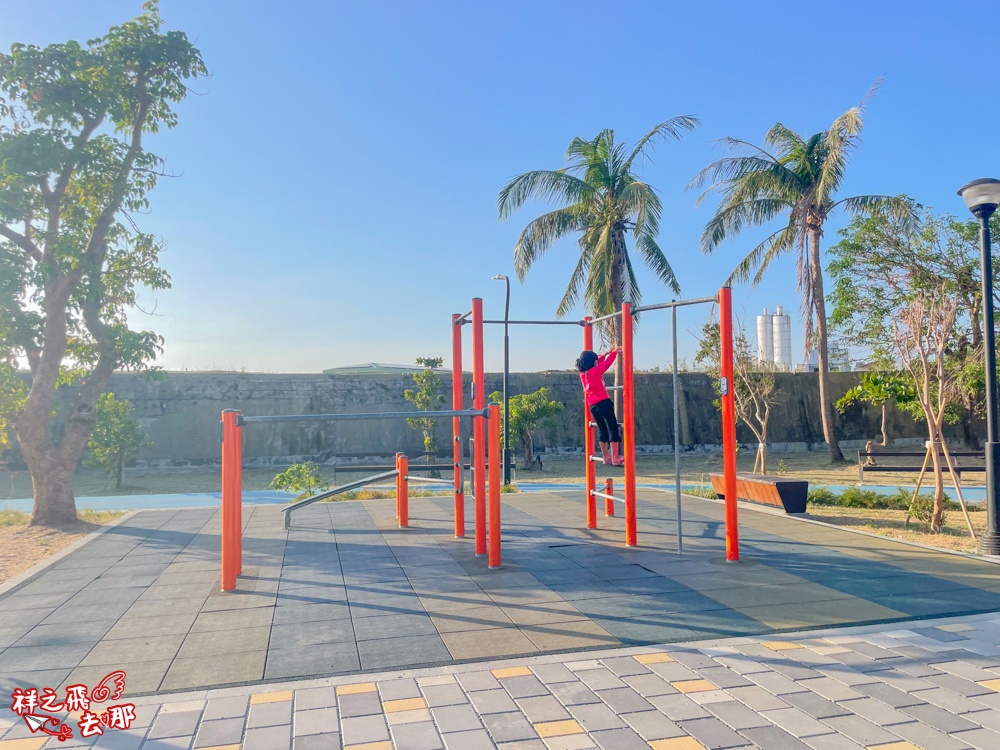 祥之飛去屏東恆春景點｜屏東特色親子公園「恆春共融遊戲場」.國境最南的免費親子遊戲場