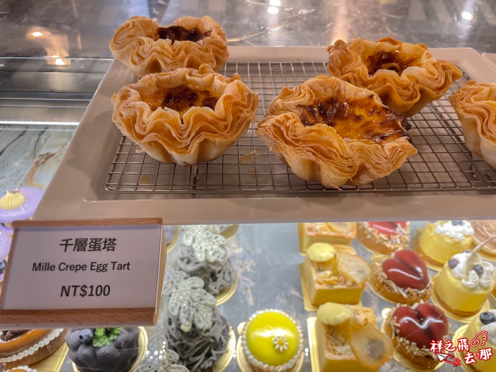 祥之飛去南投埔里景點｜埔里愛蘭交流道.埔里遊客中心免費停車＋藍色城堡 x 茱諾法式甜點打卡美照