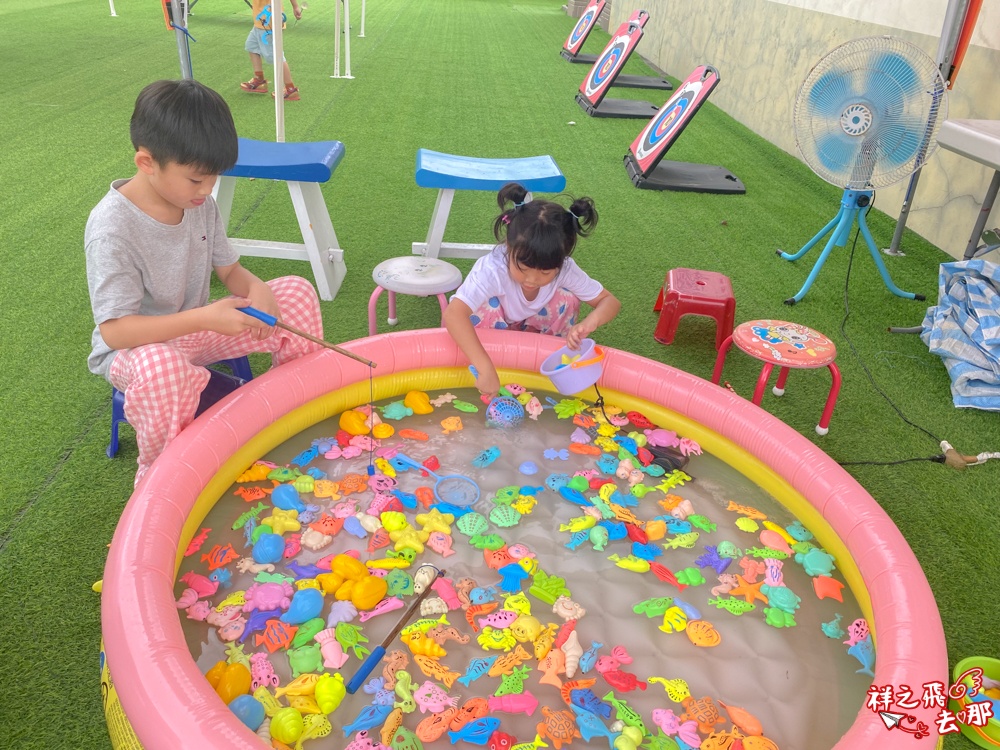 祥之飛去嘉義中埔景點｜全新親子樂園景點「萌寵村親子樂園」暢玩人力遊樂設施.萌寵動物互動