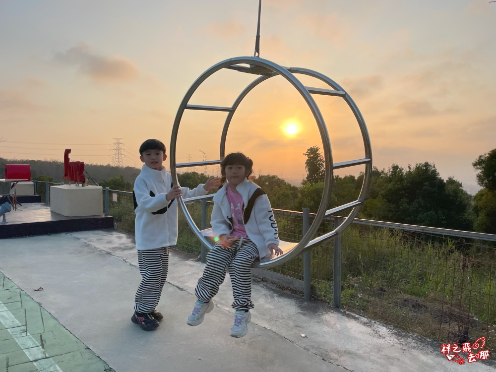 祥之飛去台中沙鹿景點｜「覓覓基地-帆杋望海」低消一杯飲品享受百萬無敵夜景