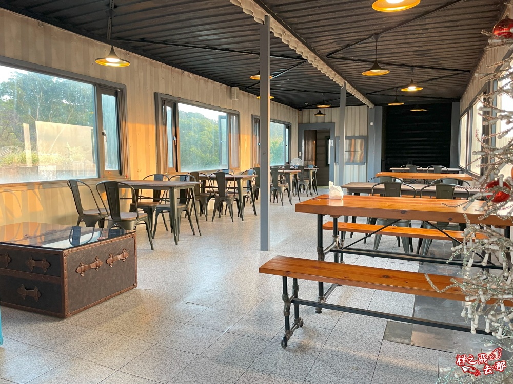 祥之飛去台中沙鹿景點｜「覓覓基地-帆杋望海」低消一杯飲品享受百萬無敵夜景