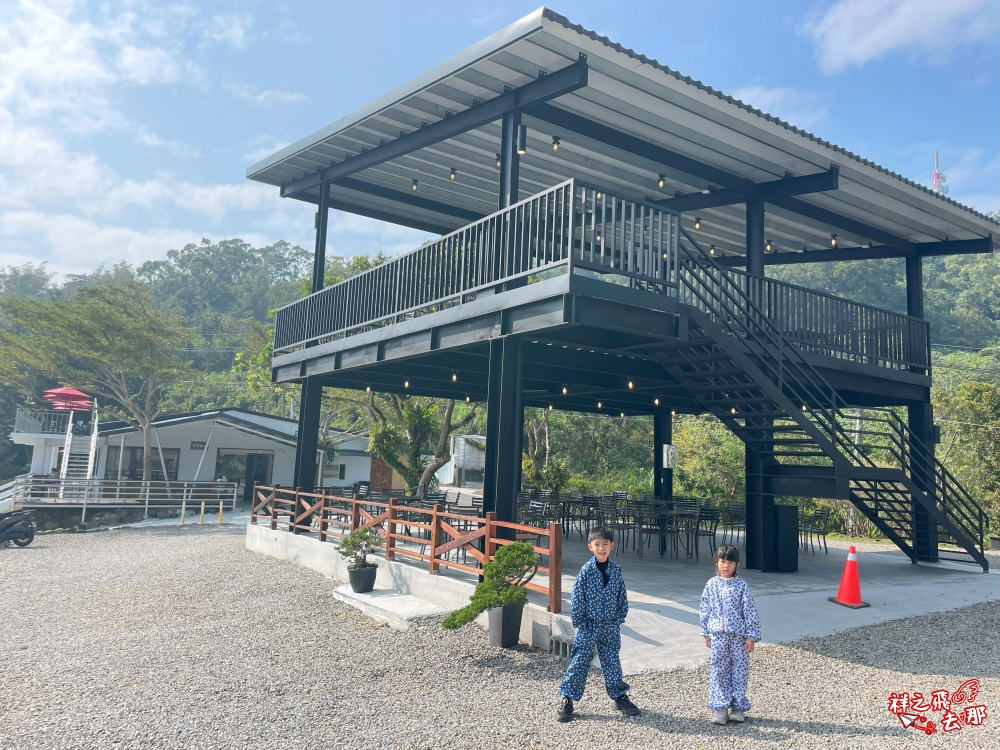 祥之飛去台南白河景點｜藏身在台南白河關仔嶺的山上，全新開幕的「雨露森林景觀咖啡廳」