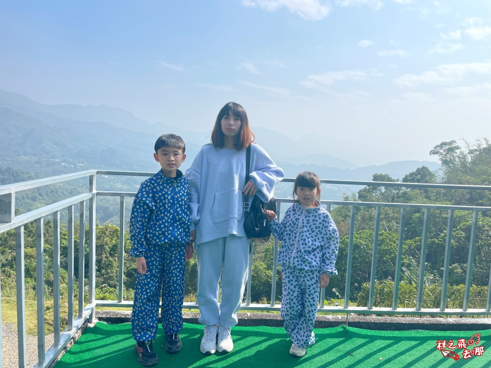 祥之飛去台南白河景點｜藏身在台南白河關仔嶺的山上，全新開幕的「雨露森林景觀咖啡廳」
