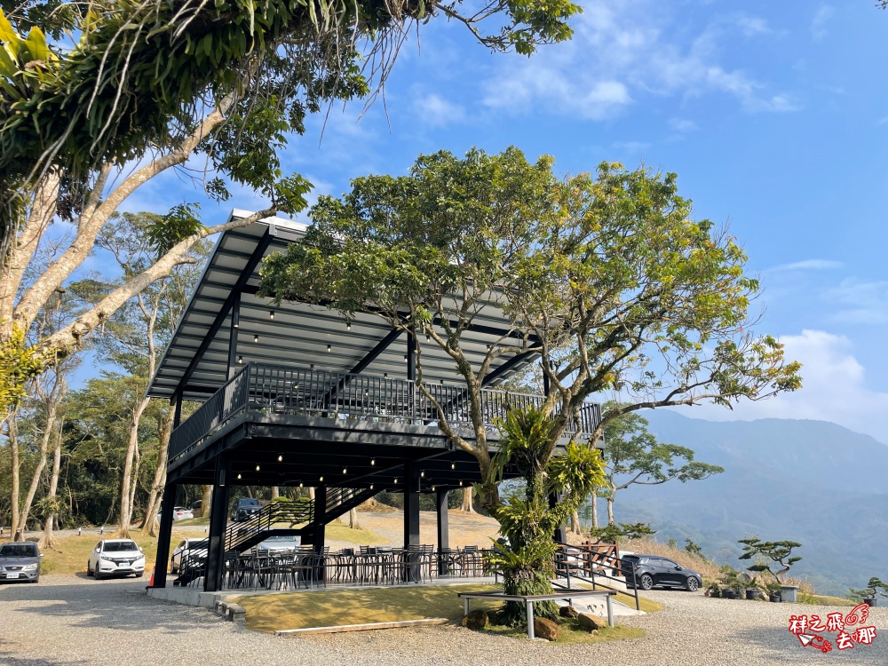 祥之飛去台南白河景點｜藏身在台南白河關仔嶺的山上，全新開幕的「雨露森林景觀咖啡廳」