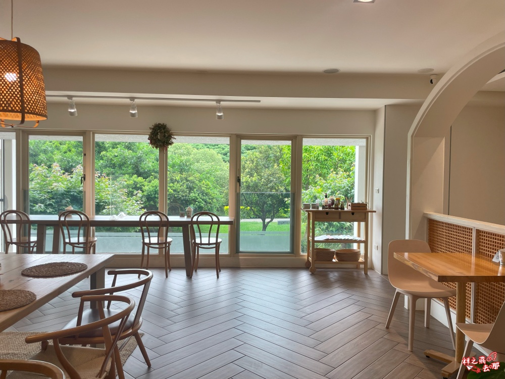 祥之飛去桃園中壢景點｜青埔早午餐推薦｜不挑食 Butiaoshi 寵物友善咖啡廳.近橫山書法藝術公園.近機場捷運A17