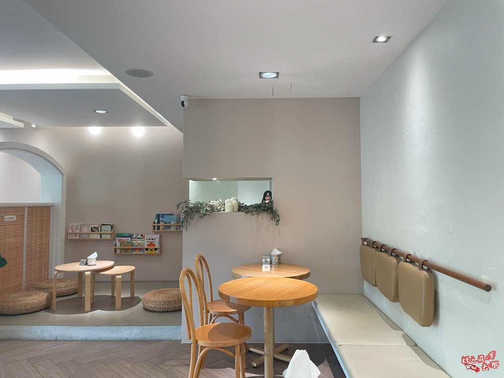 祥之飛去桃園中壢景點｜青埔早午餐推薦｜不挑食 Butiaoshi 寵物友善咖啡廳.近橫山書法藝術公園.近機場捷運A17