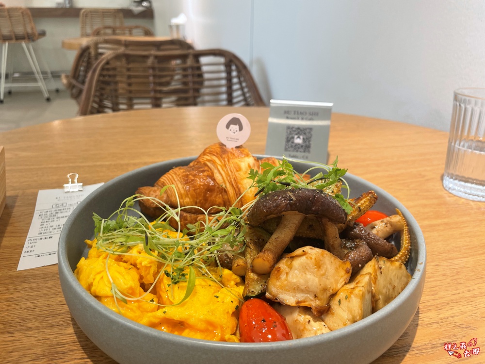 祥之飛去桃園中壢景點｜青埔早午餐推薦｜不挑食 Butiaoshi 寵物友善咖啡廳.近橫山書法藝術公園.近機場捷運A17