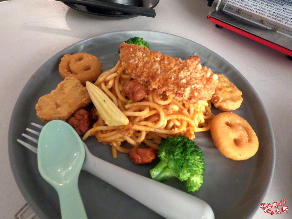 祥之飛去彰化北斗景點｜哈比雪兒懶人露營.親子一泊四食拎包入住，三代同堂輕鬆體驗市區露營渡假